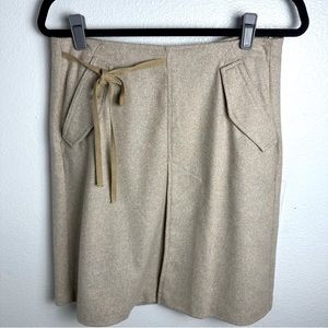 United Colors Of Benetton Beige Wool Silk Tie Detail Front Pockets Skirt NWOT 4?